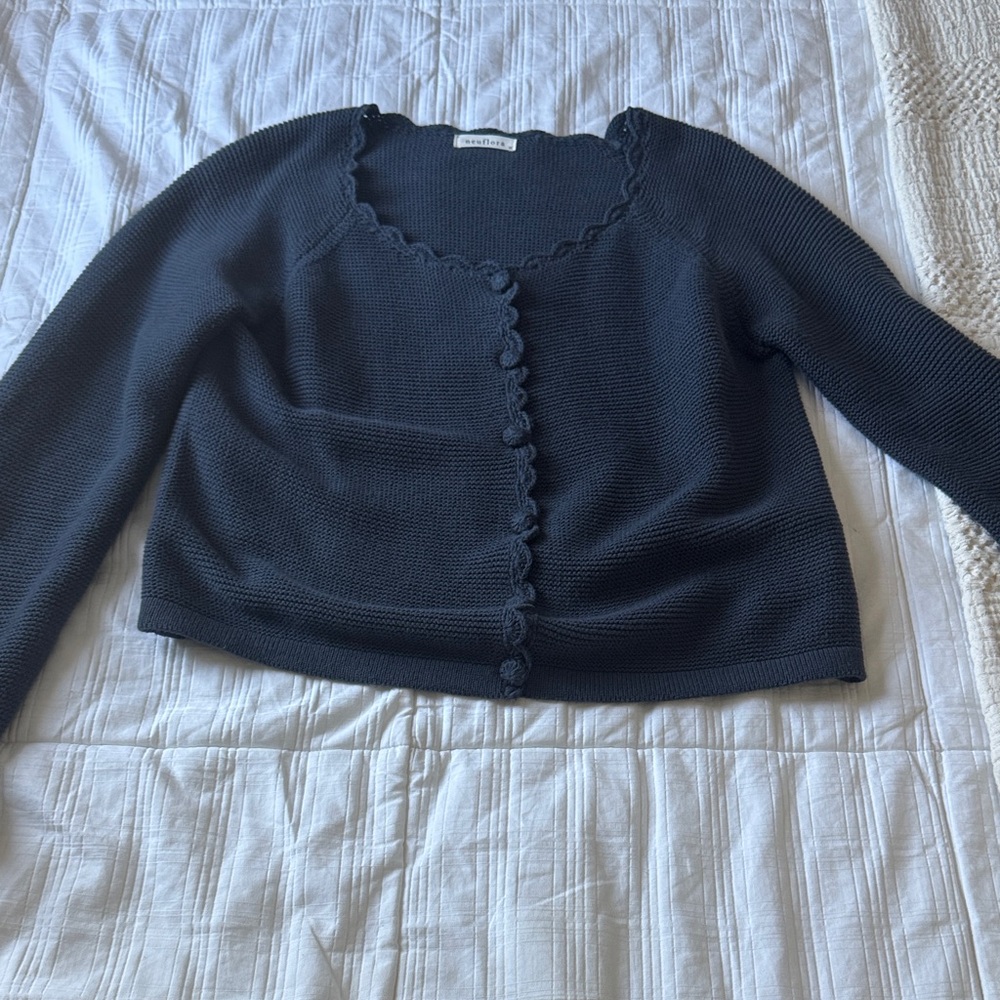Neuflora cardigan  Scalloped Cardigan